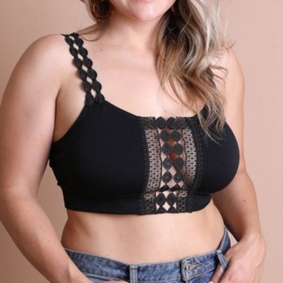 Plus Boho Eye Lace Applique Bralette
